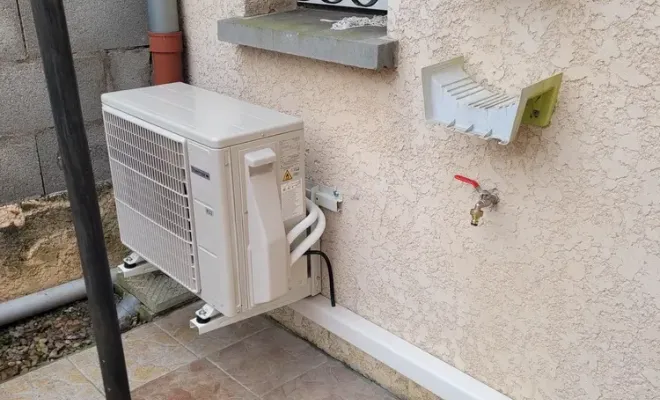 Installation d'un chauffe-eau thermodynamique et d'un adoucisseur d'eau au sel, Ollioules, VESTA ENR