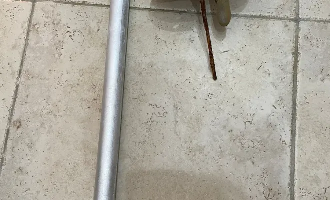 Détartrage d'un chauffe-eau thermodynamique, Ollioules, VESTA ENR