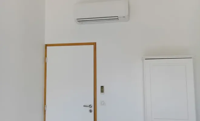 Remplacement d'un quadrisplit par un quintisplit avec ajout d'une clim dans le séjour, Ollioules, VESTA ENR