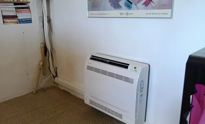Installation d'une console réversible HEIWA pour un bureau en télétravail, Ollioules, VESTA ENR
